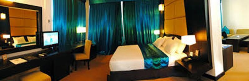 Peacock Beach Hotel 汉班托塔 外观 照片