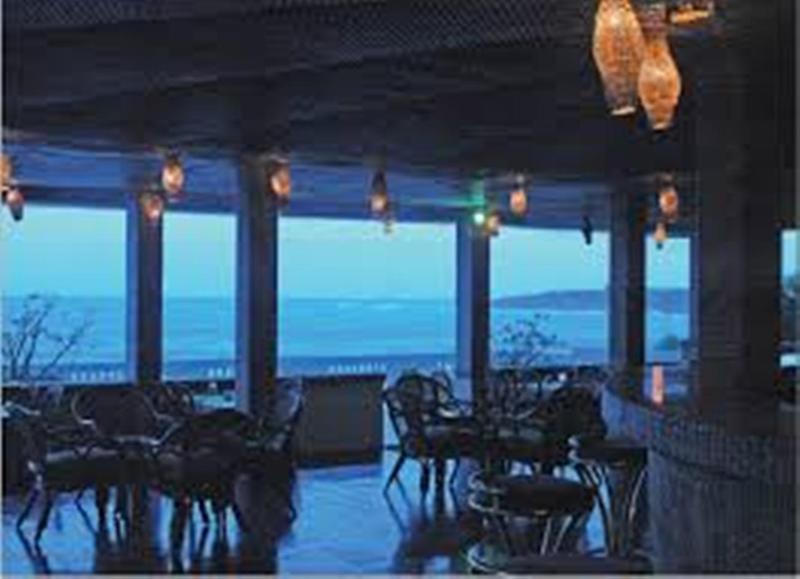 Peacock Beach Hotel 汉班托塔 外观 照片