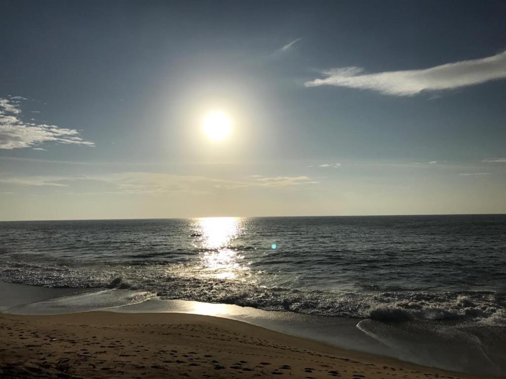 Peacock Beach Hotel 汉班托塔 外观 照片